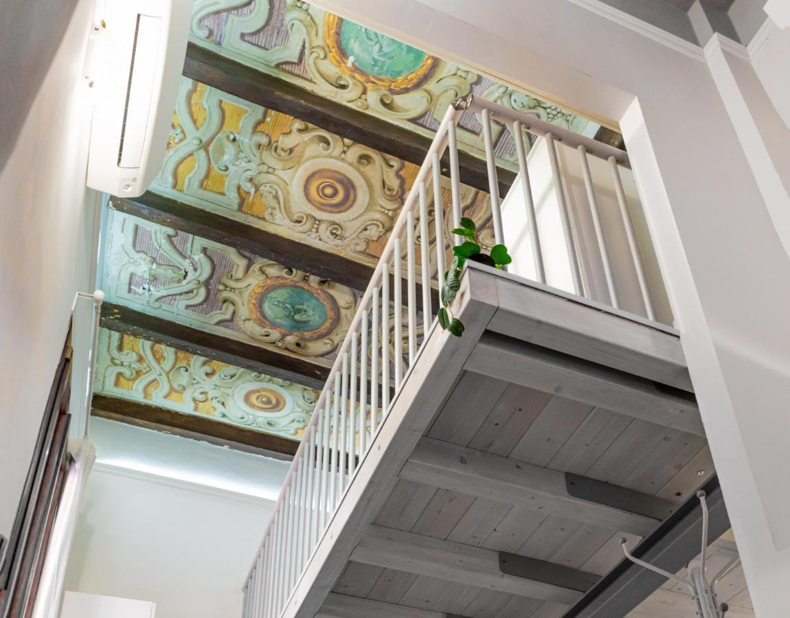 Appartamento Charming Frescoed Loft Bologna Esterno foto