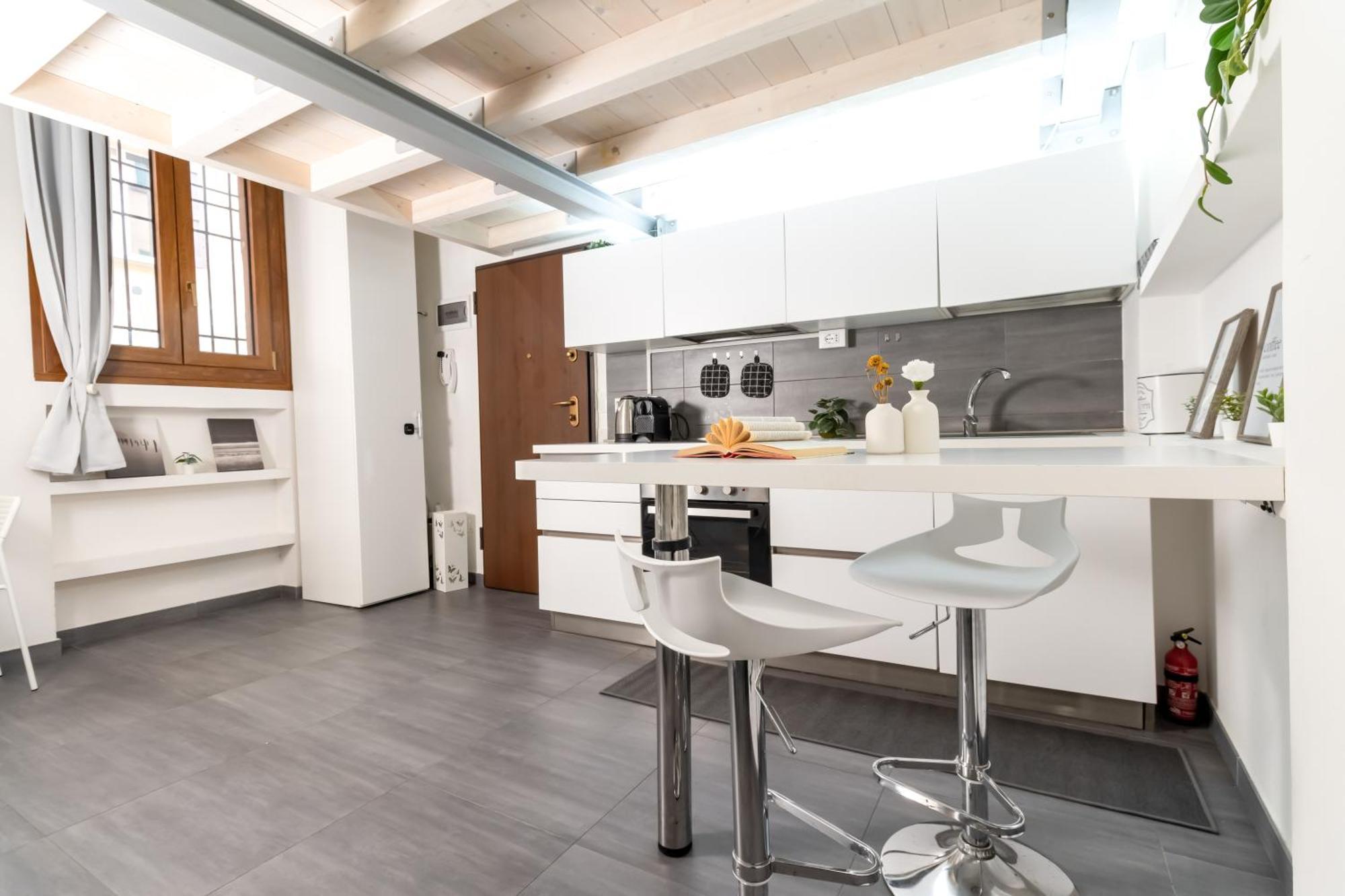 Appartamento Charming Frescoed Loft Bologna Esterno foto